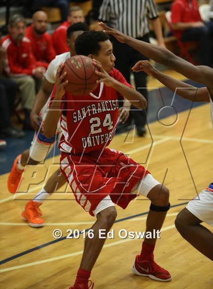 Thumbnail 2 in St. Joseph Notre Dame vs. University (CIF NCS D5 Final) photogallery.