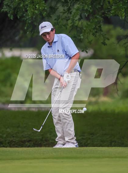 Thumbnail 2 in UIL 5A Boys Golf Finals photogallery.