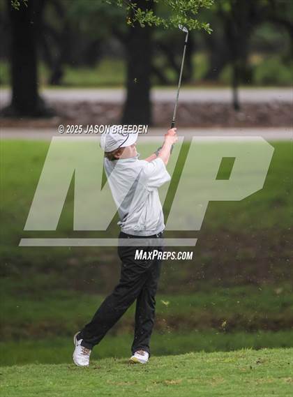Thumbnail 3 in UIL 5A Boys Golf Finals photogallery.