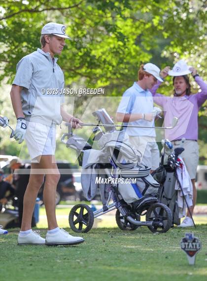 Thumbnail 3 in UIL 5A Boys Golf Finals photogallery.