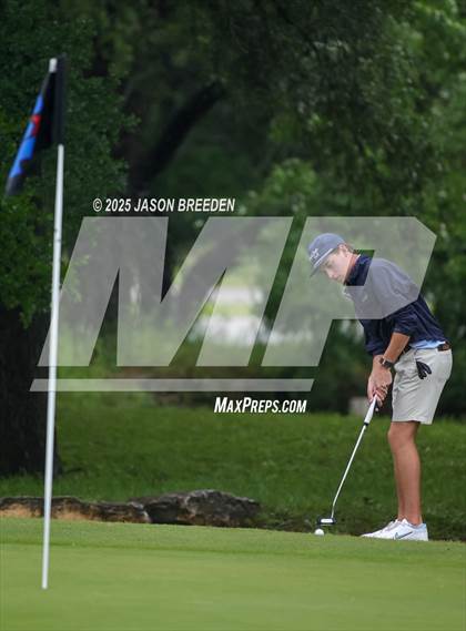 Thumbnail 2 in UIL 5A Boys Golf Finals photogallery.