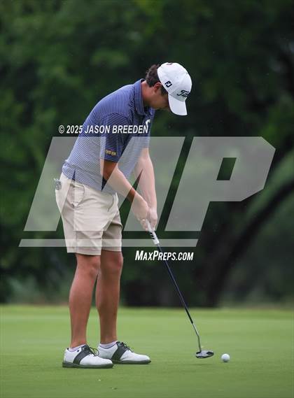Thumbnail 3 in UIL 5A Boys Golf Finals photogallery.