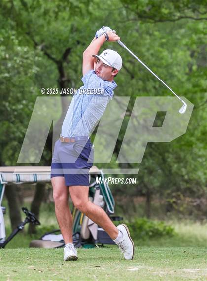 Thumbnail 2 in UIL 5A Boys Golf Finals photogallery.