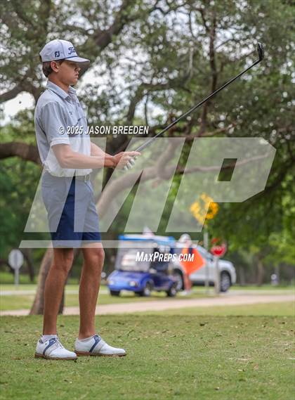 Thumbnail 3 in UIL 5A Boys Golf Finals photogallery.