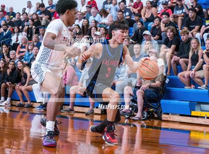 Thumbnail 1 in St. Louis vs. Kalaheo (HHSAA Division 1 Semifinal) photogallery.
