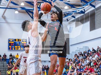 Thumbnail 3 in St. Louis vs. Kalaheo (HHSAA Division 1 Semifinal) photogallery.