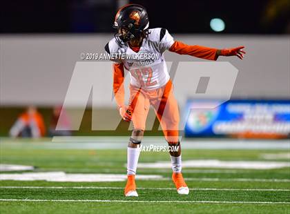 Thumbnail 2 in Booker T. Washington vs. Bolles (FHSAA 4A State Final)  photogallery.