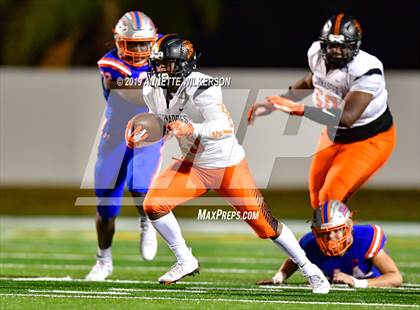 Thumbnail 3 in Booker T. Washington vs. Bolles (FHSAA 4A State Final)  photogallery.