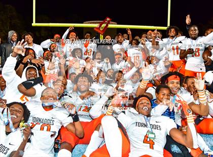 Thumbnail 1 in Booker T. Washington vs. Bolles (FHSAA 4A State Final)  photogallery.