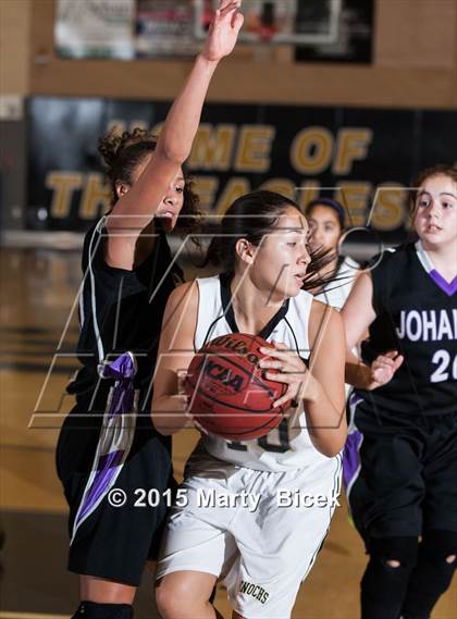 Thumbnail 2 in Johansen @ Enochs photogallery.