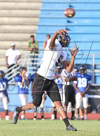 Thumbnail 2 in Cane Ridge @ LaVergne (Spring Scrimmage) photogallery.