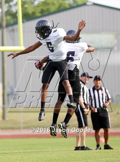 Thumbnail 2 in Cane Ridge @ LaVergne (Spring Scrimmage) photogallery.