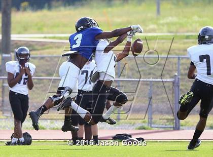 Thumbnail 2 in Cane Ridge @ LaVergne (Spring Scrimmage) photogallery.