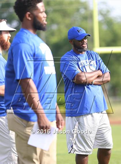 Thumbnail 3 in Cane Ridge @ LaVergne (Spring Scrimmage) photogallery.