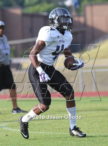 Thumbnail 1 in Cane Ridge @ LaVergne (Spring Scrimmage) photogallery.