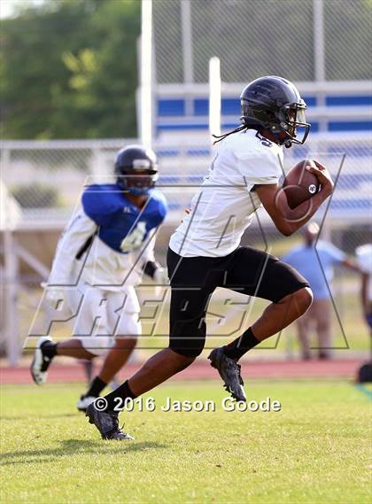 Thumbnail 1 in Cane Ridge @ LaVergne (Spring Scrimmage) photogallery.