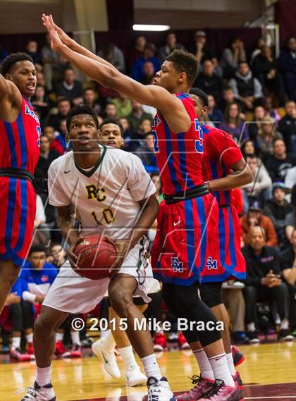 Thumbnail 1 in DeMatha vs. Roselle Catholic (Spalding HoopHall Classic) photogallery.