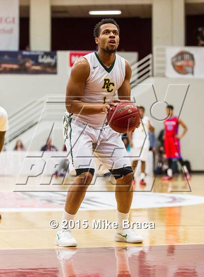 Thumbnail 1 in DeMatha vs. Roselle Catholic (Spalding HoopHall Classic) photogallery.