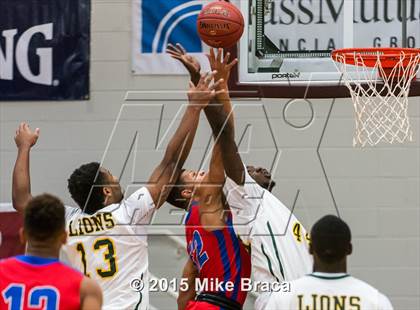 Thumbnail 3 in DeMatha vs. Roselle Catholic (Spalding HoopHall Classic) photogallery.