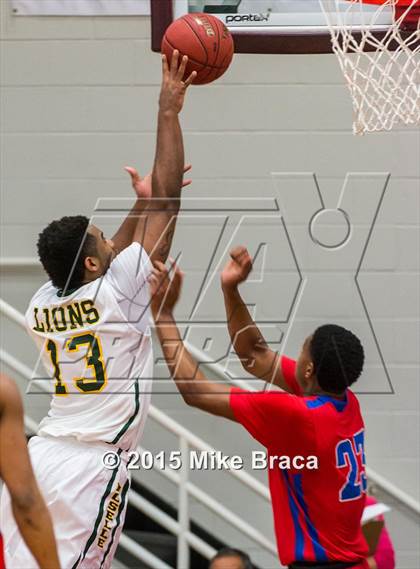 Thumbnail 2 in DeMatha vs. Roselle Catholic (Spalding HoopHall Classic) photogallery.