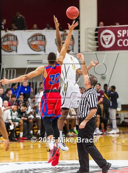 Thumbnail 1 in DeMatha vs. Roselle Catholic (Spalding HoopHall Classic) photogallery.