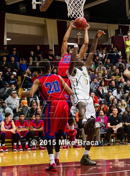 Thumbnail 1 in DeMatha vs. Roselle Catholic (Spalding HoopHall Classic) photogallery.