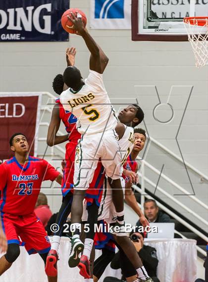 Thumbnail 1 in DeMatha vs. Roselle Catholic (Spalding HoopHall Classic) photogallery.