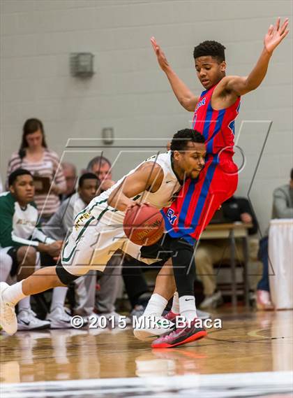 Thumbnail 3 in DeMatha vs. Roselle Catholic (Spalding HoopHall Classic) photogallery.
