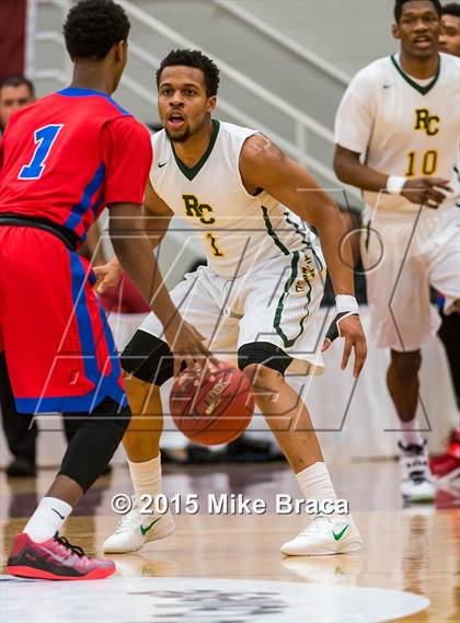 Thumbnail 2 in DeMatha vs. Roselle Catholic (Spalding HoopHall Classic) photogallery.
