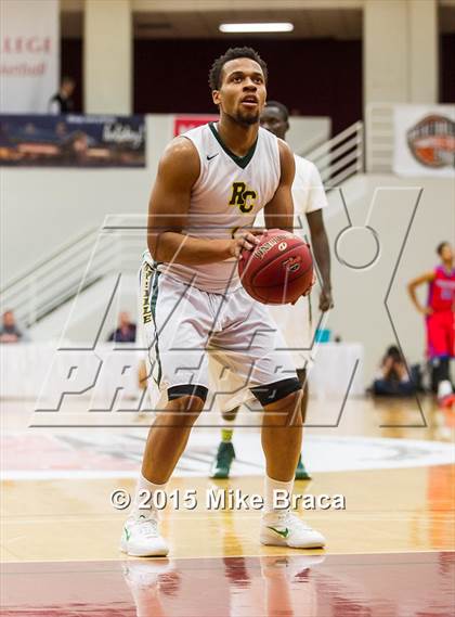 Thumbnail 3 in DeMatha vs. Roselle Catholic (Spalding HoopHall Classic) photogallery.