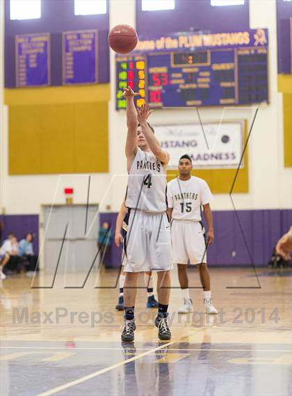 Thumbnail 1 in Seneca Valley vs. Franklin Regional (WPIAL Class AAAA Playoff - Round 1)  photogallery.