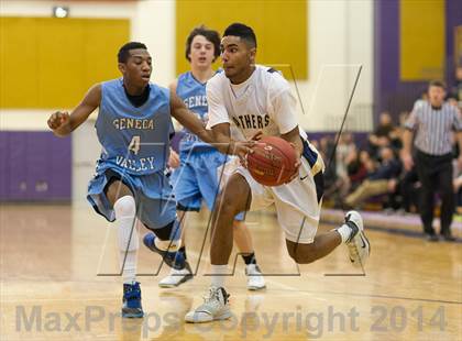 Thumbnail 3 in Seneca Valley vs. Franklin Regional (WPIAL Class AAAA Playoff - Round 1)  photogallery.