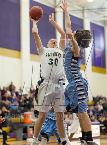 Thumbnail 3 in Seneca Valley vs. Franklin Regional (WPIAL Class AAAA Playoff - Round 1)  photogallery.