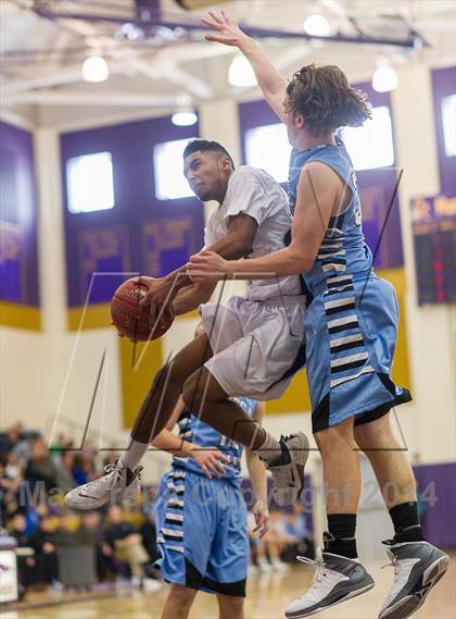 Thumbnail 3 in Seneca Valley vs. Franklin Regional (WPIAL Class AAAA Playoff - Round 1)  photogallery.