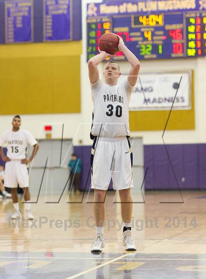 Thumbnail 1 in Seneca Valley vs. Franklin Regional (WPIAL Class AAAA Playoff - Round 1)  photogallery.
