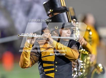 Thumbnail 1 in Warren vs Brennan photogallery.