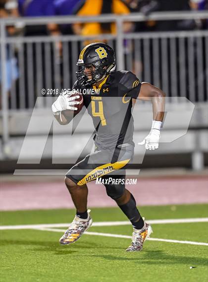 Thumbnail 2 in Warren vs Brennan photogallery.