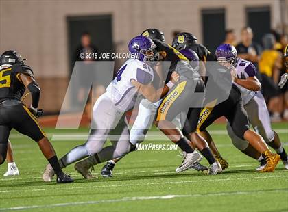 Thumbnail 3 in Warren vs Brennan photogallery.