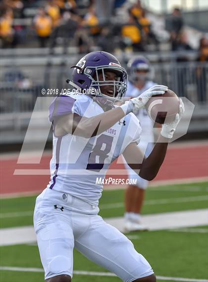 Thumbnail 2 in Warren vs Brennan photogallery.