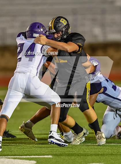 Thumbnail 3 in Warren vs Brennan photogallery.
