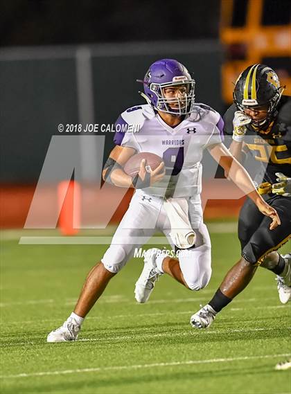 Thumbnail 3 in Warren vs Brennan photogallery.