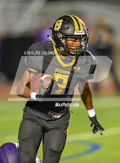 Thumbnail 2 in Warren vs Brennan photogallery.