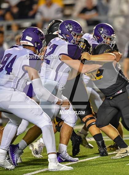 Thumbnail 2 in Warren vs Brennan photogallery.