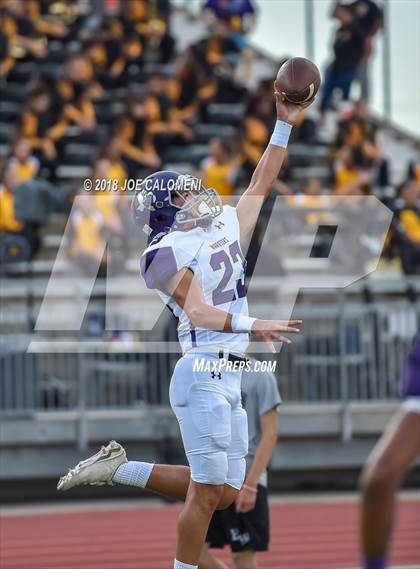 Thumbnail 2 in Warren vs Brennan photogallery.