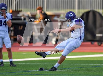 Thumbnail 2 in Warren vs Brennan photogallery.