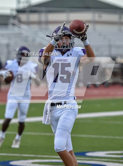 Thumbnail 1 in Warren vs Brennan photogallery.
