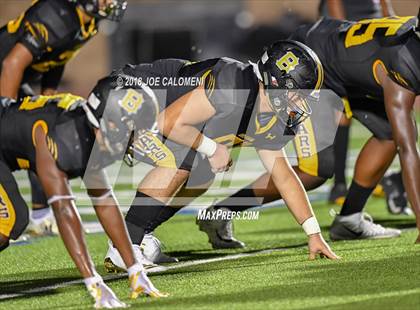 Thumbnail 3 in Warren vs Brennan photogallery.