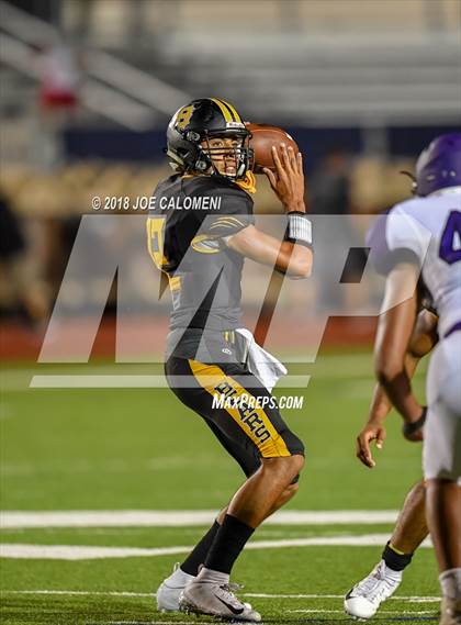 Thumbnail 1 in Warren vs Brennan photogallery.