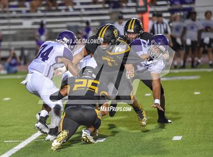 Thumbnail 1 in Warren vs Brennan photogallery.