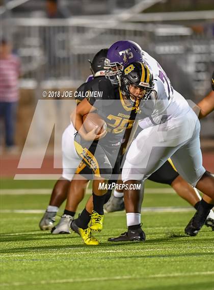 Thumbnail 3 in Warren vs Brennan photogallery.